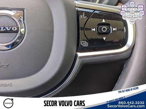Certified 2024 Volvo XC60 B5 Plus w/ Protection Package Premier AWD/4WD image 21
