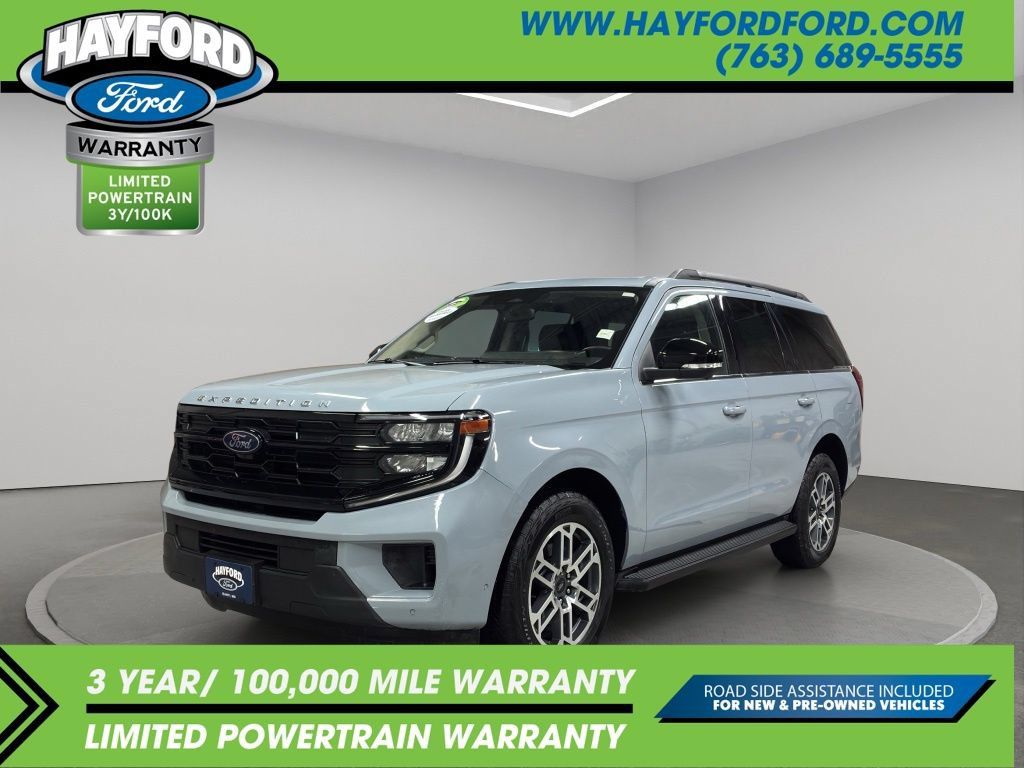 Used 2025 Ford Expedition Active AWD/4WD image 1
