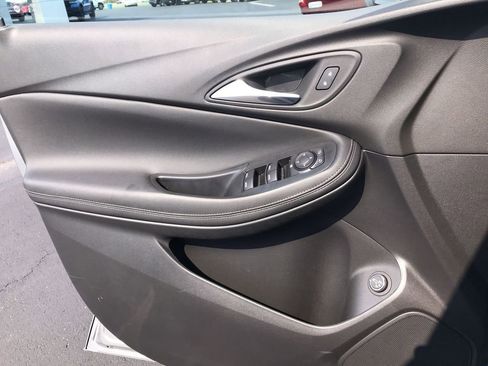 Used 2023 Buick Encore GX Select w/ Sport Touring Package FWD image 13