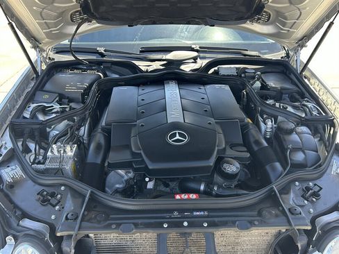 Used 2005 Mercedes-Benz E 500 Sedan image 35