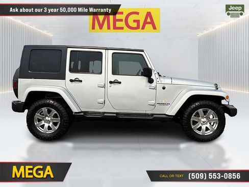 Used 2008 Jeep Wrangler Unlimited Sahara AWD/4WD image 5