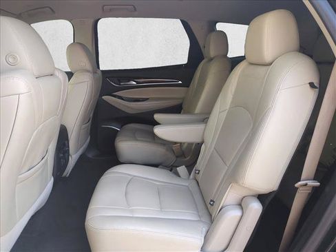 Used 2020 Buick Enclave Essence AWD/4WD image 17