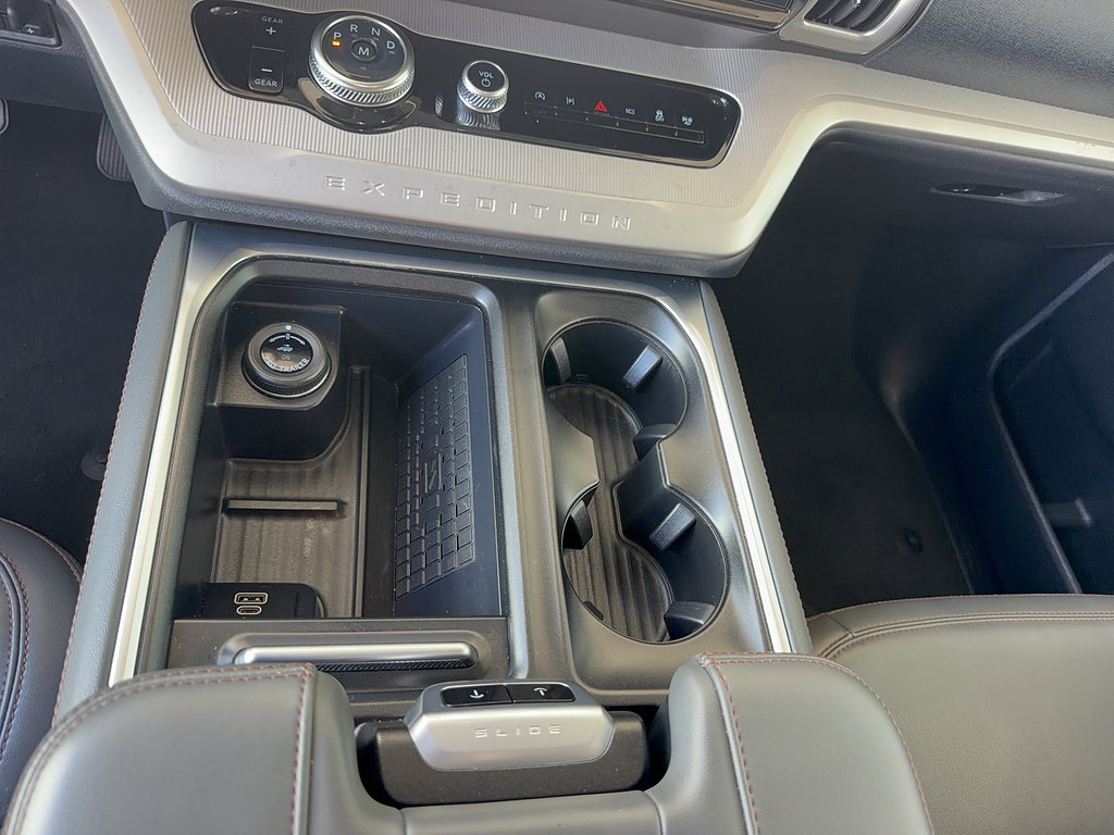 Certified 2025 Ford Expedition Active RWD image 24
