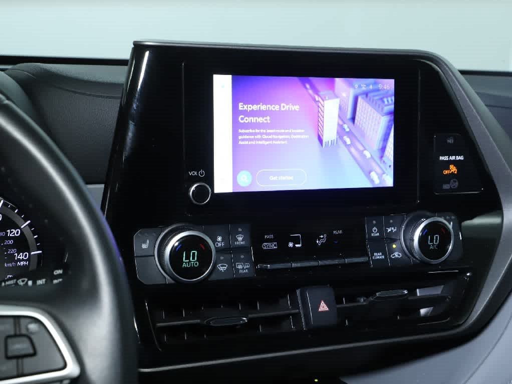 Used 2024 Toyota Highlander XLE AWD/4WD image 26