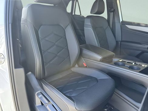New 2026 Volkswagen Atlas Cross Sport SE AWD/4WD image 25