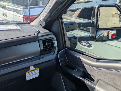 New 2026 Ford F250 Platinum w/ FX4 Off-Road Package image 14