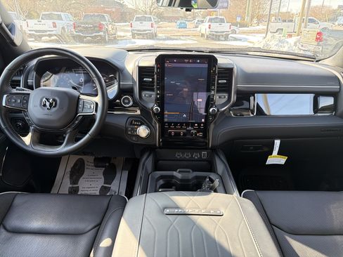 Used 2025 RAM 1500 Limited AWD/4WD image 17