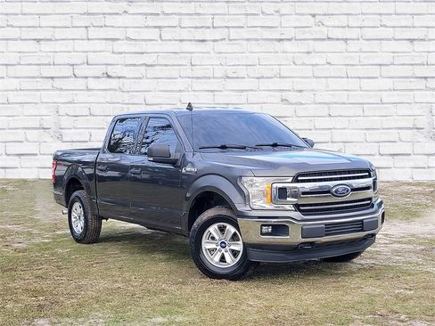 Used 2020 Ford F150 XLT image 1