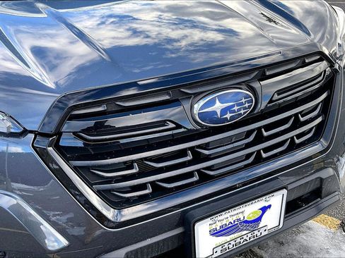 Used 2023 Subaru Forester Premium image 31