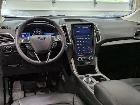 Used 2023 Ford Edge SEL w/ Convenience Package AWD/4WD image 9