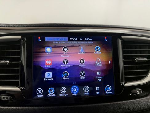 Used 2017 Chrysler Pacifica Touring w/ Tire & Wheel Group FWD image 58