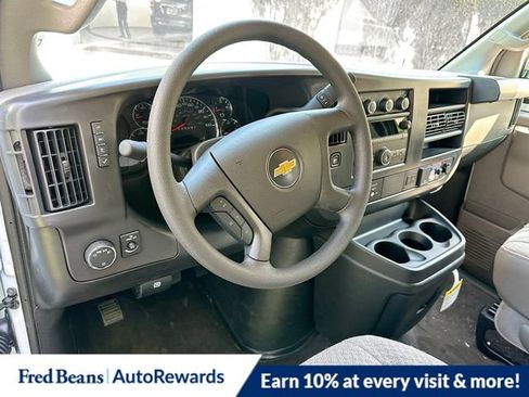 New 2026 Chevrolet Express 3500 LT w/ LT Preferred Equipment Group RWD image 7