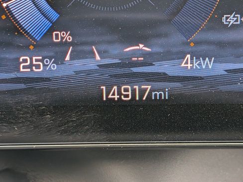 Used 2024 Chevrolet Equinox EV LT FWD image 24