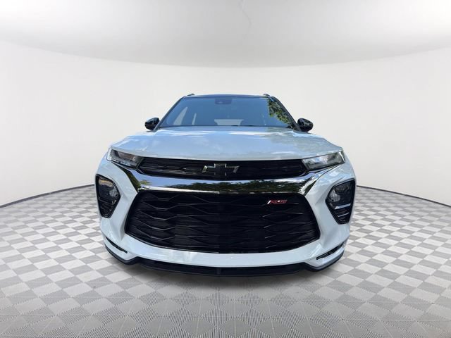 Used 2023 Chevrolet TrailBlazer RS w/ Convenience Package AWD/4WD image 2