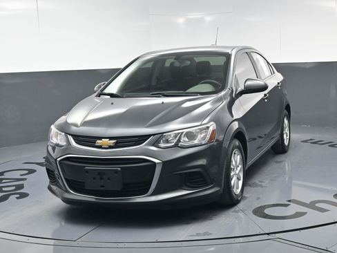 Used 2020 Chevrolet Sonic LT image 11