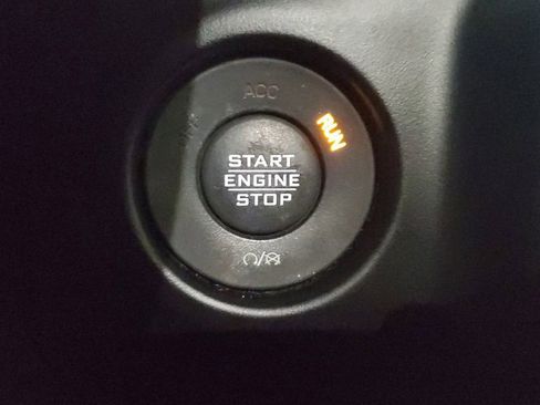 Used 2022 Jeep Wrangler Unlimited Sahara w/ Cold Weather Group image 29