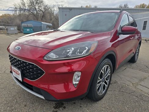 Used 2020 Ford Escape SEL image 11