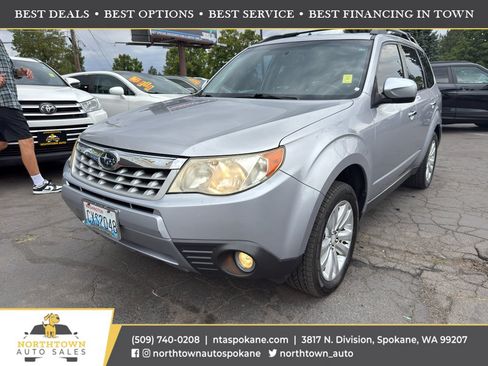 Used 2013 Subaru Forester 2.5X Limited AWD/4WD image 1