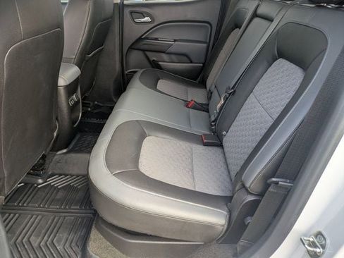 Used 2017 Chevrolet Colorado Z71 image 30