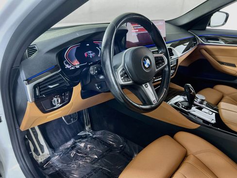 Used 2021 BMW 530i xDrive w/ M Sport Package AWD/4WD image 9