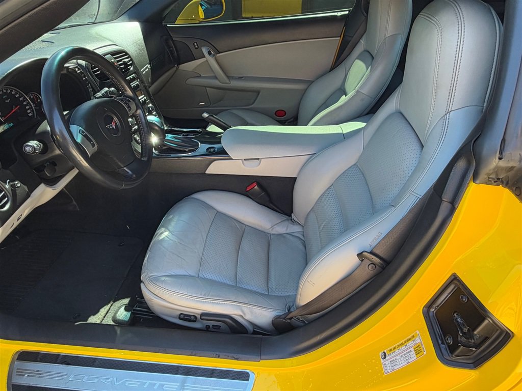 Used 2011 Chevrolet Corvette Coupe w/ Preferred Equipment Group RWD image 8