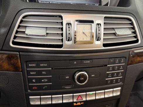 Used 2017 Mercedes-Benz E 400 Cabriolet image 30