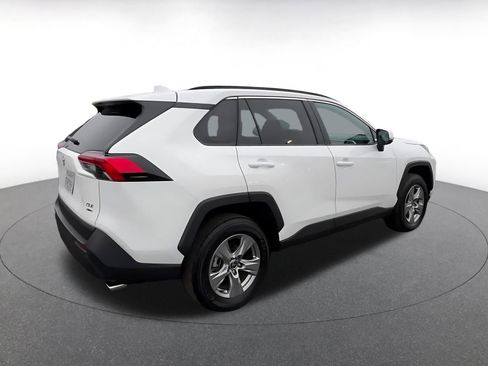 Used 2025 Toyota RAV4 XLE image 15