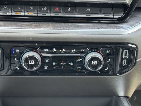 New 2026 Chevrolet Silverado 1500 LTZ w/ LTZ Premium Package AWD/4WD image 6