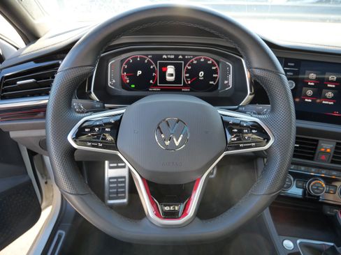 Certified 2023 Volkswagen Jetta GLI Autobahn image 26