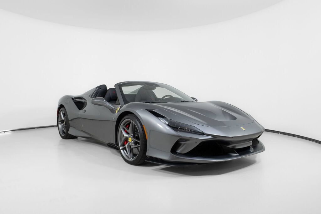 Used 2022 Ferrari F8 Tributo RWD image 12