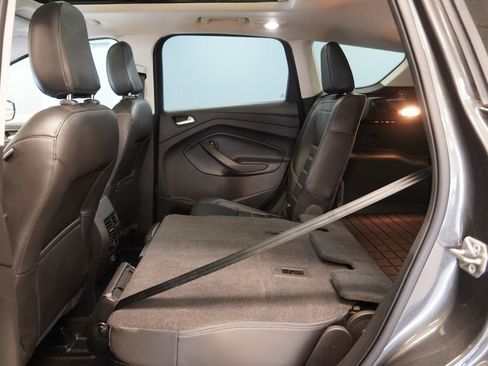 Used 2018 Ford Escape SEL image 29