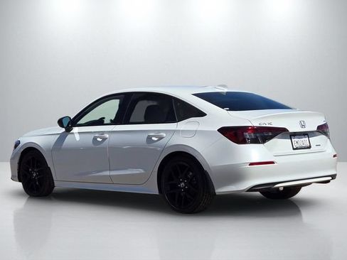 Used 2025 Honda Civic Sport image 6