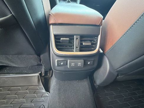 Used 2021 Subaru Outback Touring XT AWD/4WD image 17