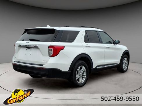 Used 2023 Ford Explorer XLT image 9