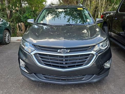 Used 2019 Chevrolet Equinox LT FWD image 2