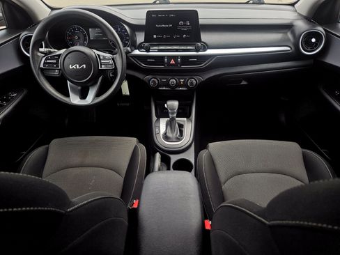 Used 2024 Kia Forte LXS FWD image 18