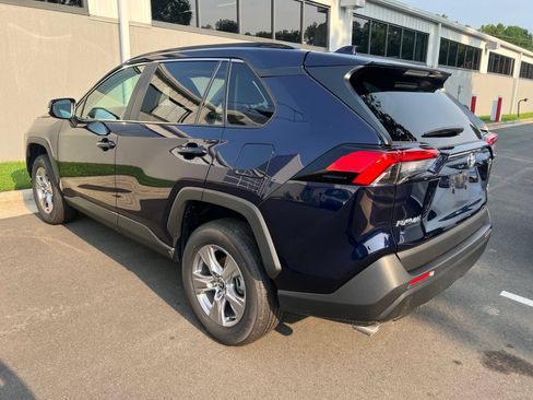 Used 2025 Toyota RAV4 XLE w/ Convenience Package FWD image 17