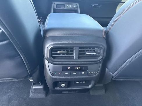 Certified 2025 Honda Pilot TrailSport image 16