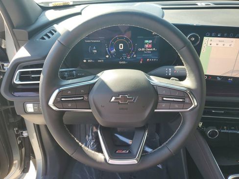 Used 2025 Chevrolet Traverse Z71 image 30