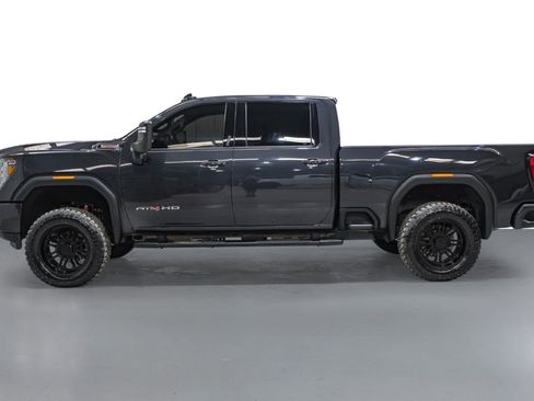 Used 2020 GMC Sierra 2500 AT4 w/ AT4 Premium Package image 10