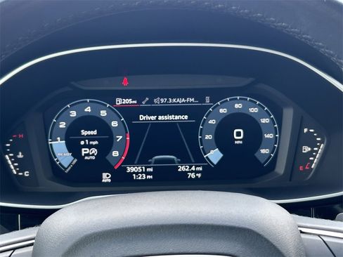 Used 2024 Audi Q3 2.0T Premium image 28