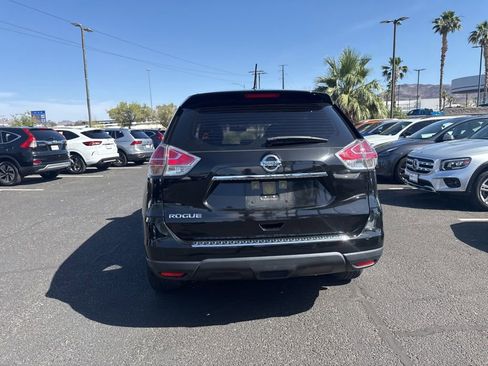 Used 2016 Nissan Rogue S FWD image 9