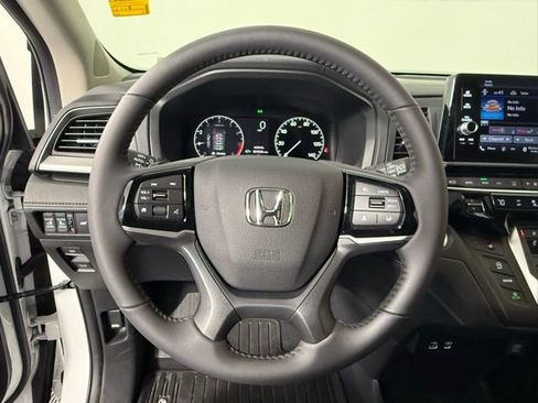 Used 2026 Honda Odyssey EX-L image 17