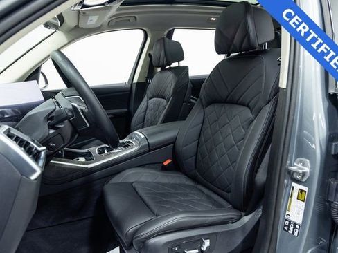 Certified 2024 BMW X7 xDrive40i w/ Premium Package image 22