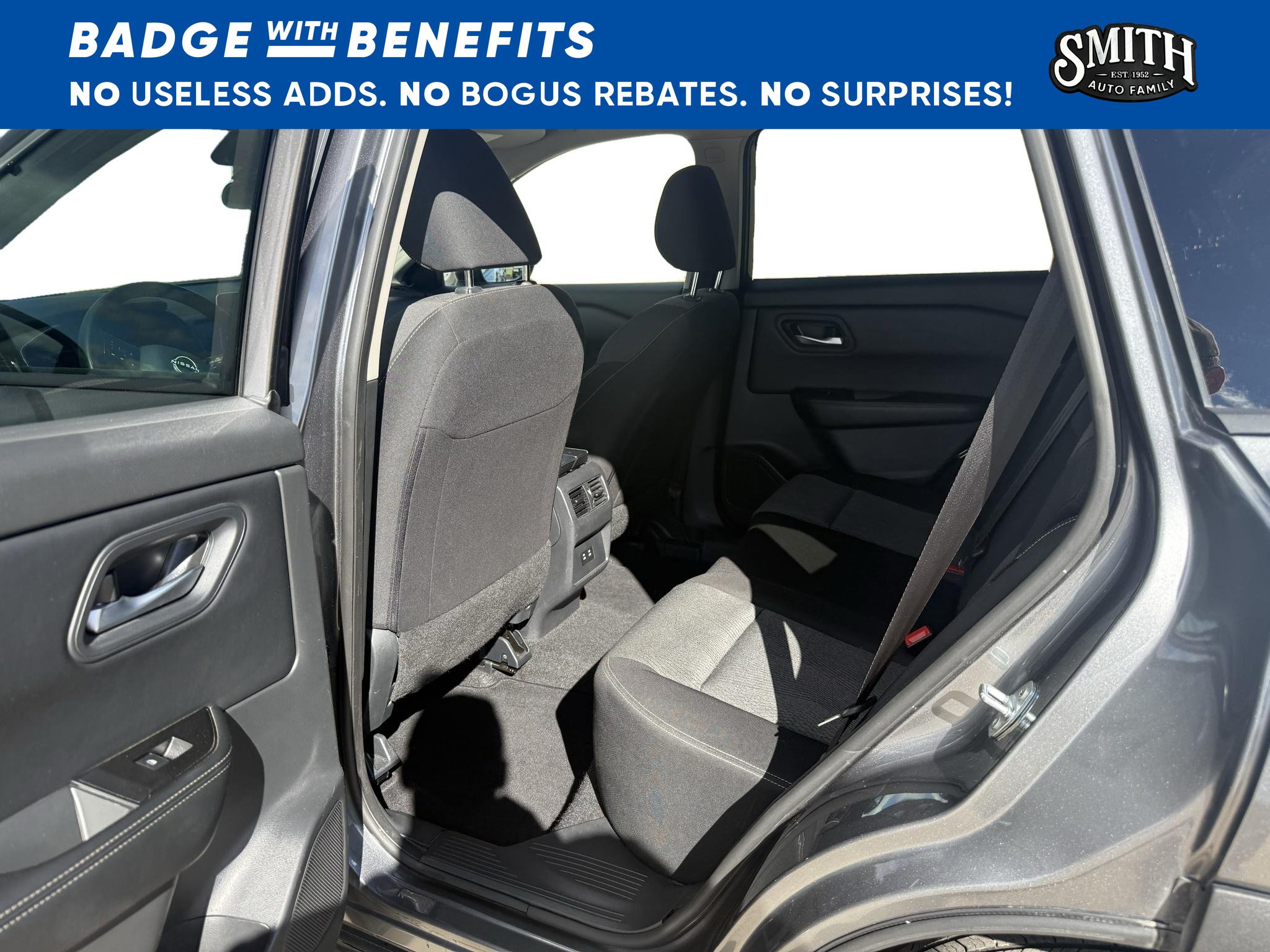 Used 2025 Nissan Rogue SV FWD image 7
