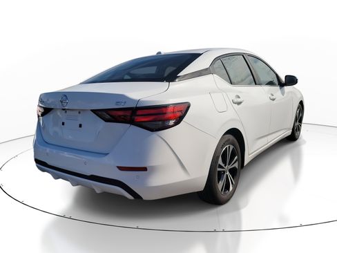 Used 2023 Nissan Sentra SV image 4