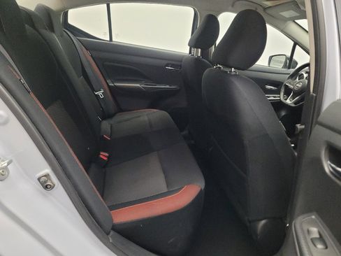 Used 2025 Nissan Versa SR FWD image 21