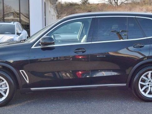 Used 2023 BMW X5 xDrive40i w/ Premium Package AWD/4WD image 4