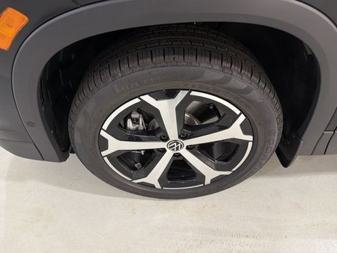 New 2026 Volkswagen Tiguan SE AWD/4WD image 11