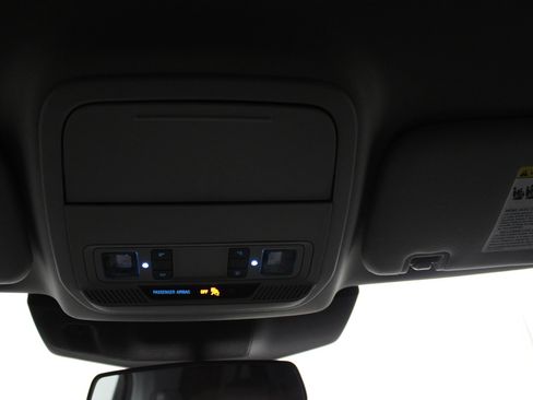 Used 2022 Ford Explorer XLT w/ Equipment Group 202A AWD/4WD image 34